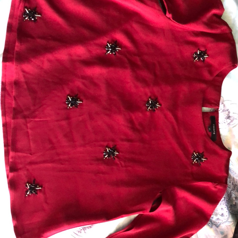 Top - Picture 2 of 2